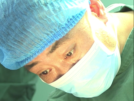 為(wèi)91歲老(lǎo)人(rén)解除折磨她(tā)40年(nián)的(de)三叉神經痛 威海國安醫院有限公司三叉神經痛醫(yī)療團隊再次擦亮(liàng)“金(jīn)字招牌”